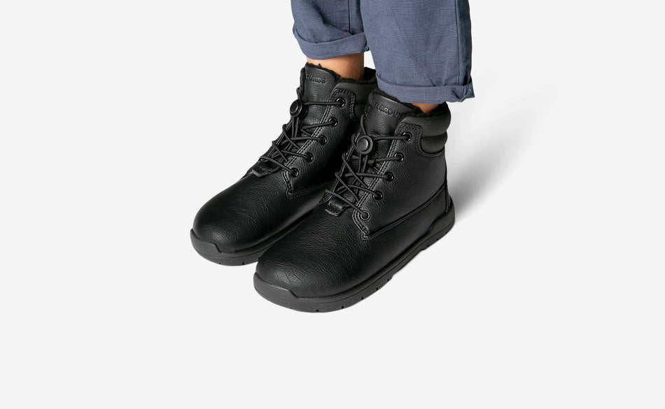 Model, welches den  trägt
