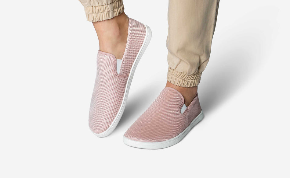 Model, welches den  trägt
